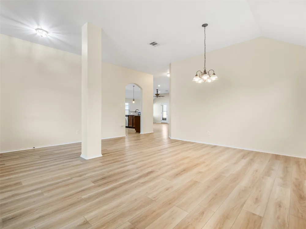 537 Bluehaw Drive Georgetown, TX 78628