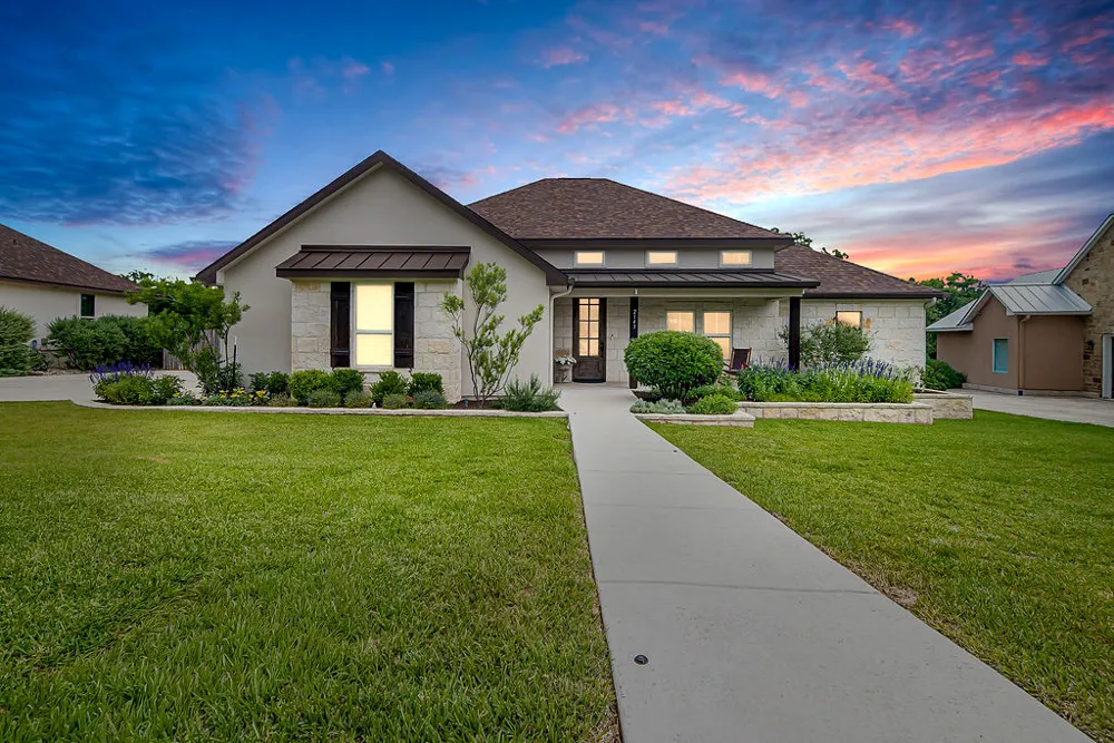 2143 Stone Oak Fredericksburg, TX 78624