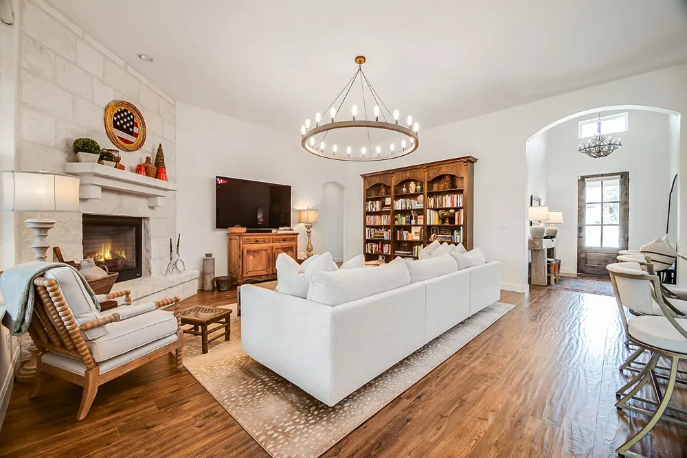 2143 Stone Oak Fredericksburg, TX 78624