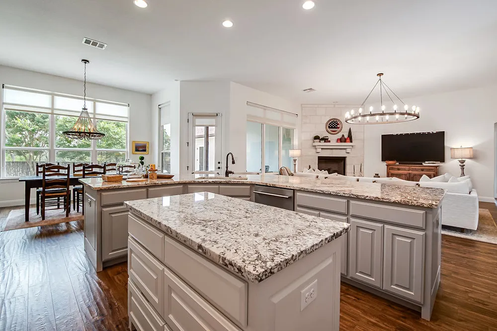 2143 Stone Oak Fredericksburg, TX 78624