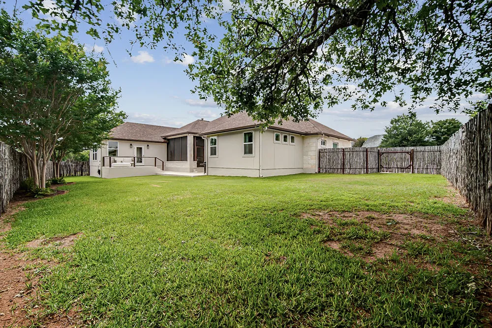 2143 Stone Oak Fredericksburg, TX 78624
