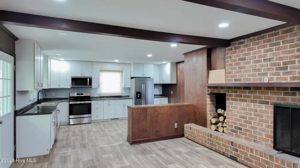 114 Eastover Avenue Clinton, NC 28328