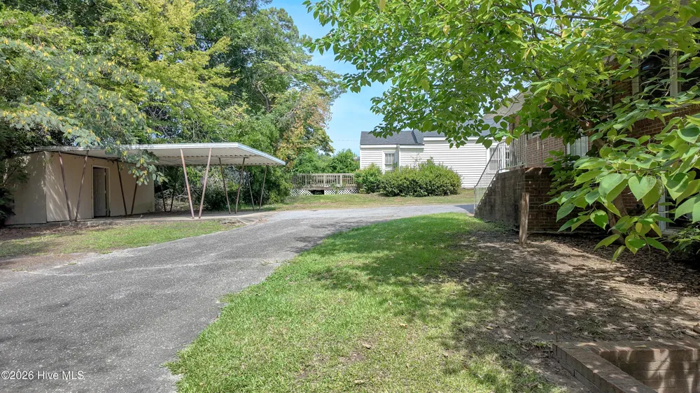 114 Eastover Avenue Clinton, NC 28328