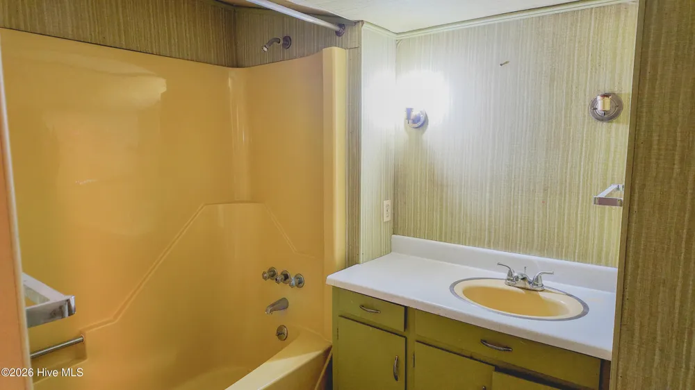 114 Eastover Avenue Clinton, NC 28328