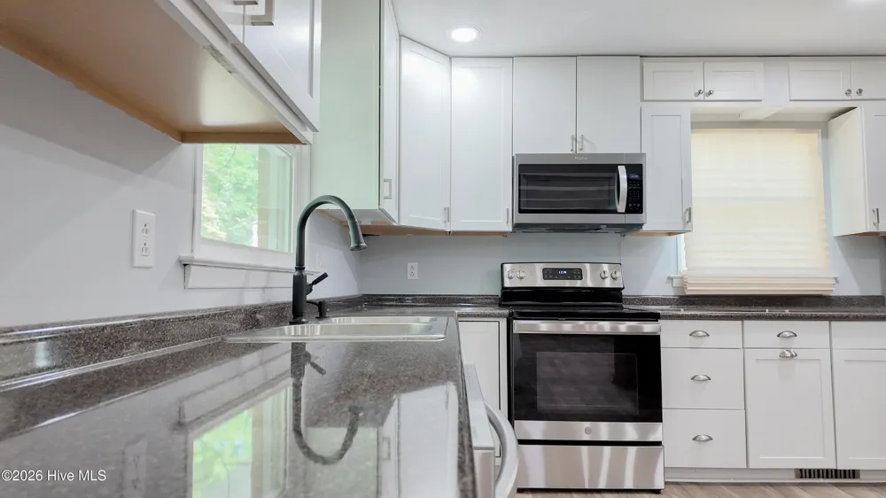 114 Eastover Avenue Clinton, NC 28328