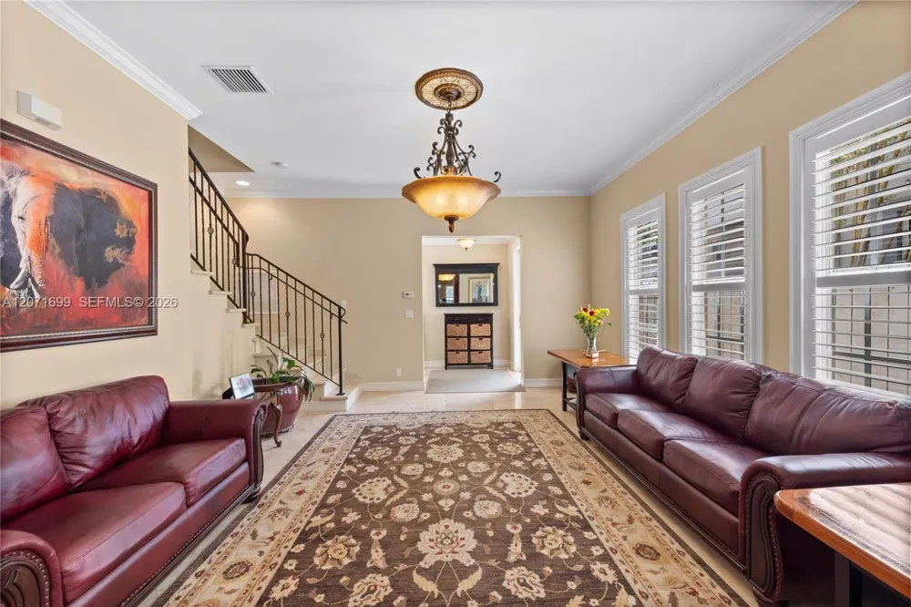 423 SW 16th St Fort Lauderdale, FL 33315