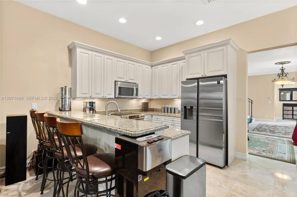 423 SW 16th St Fort Lauderdale, FL 33315