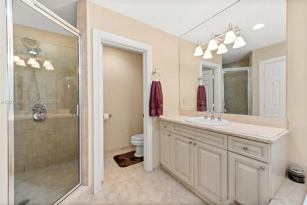 423 SW 16th St Fort Lauderdale, FL 33315