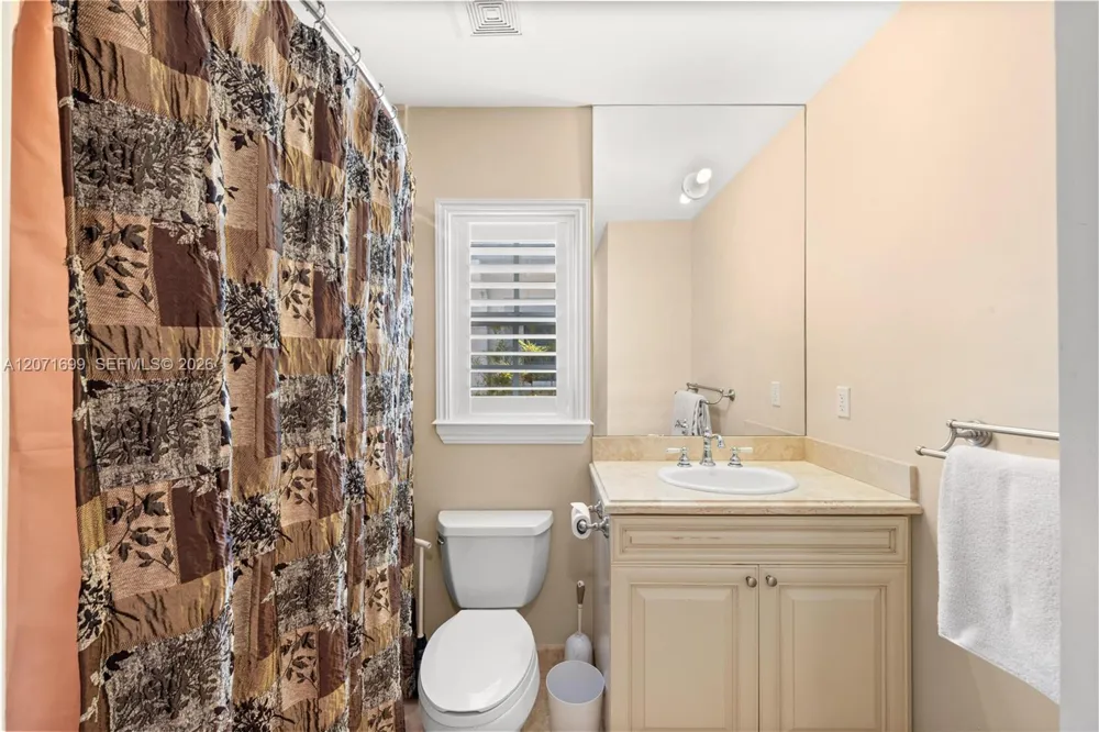 423 SW 16th St Fort Lauderdale, FL 33315