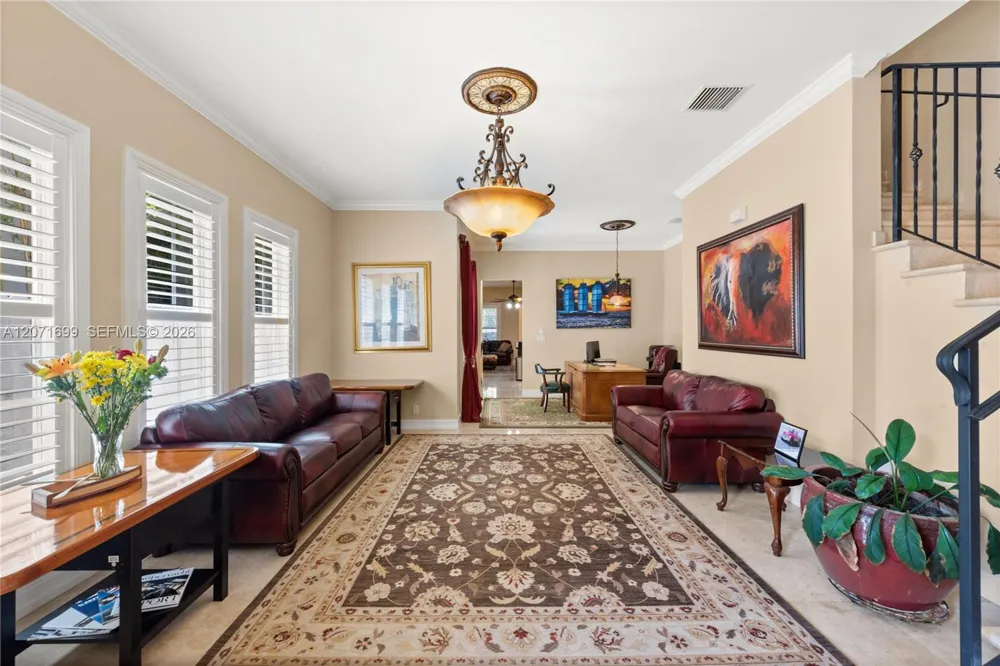 423 SW 16th St Fort Lauderdale, FL 33315