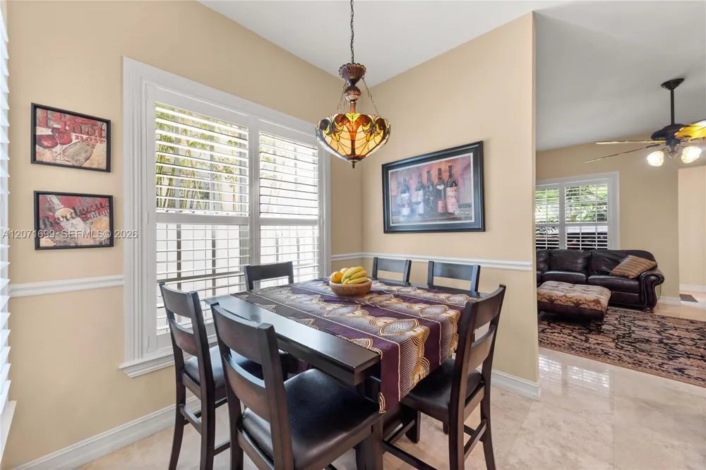 423 SW 16th St Fort Lauderdale, FL 33315