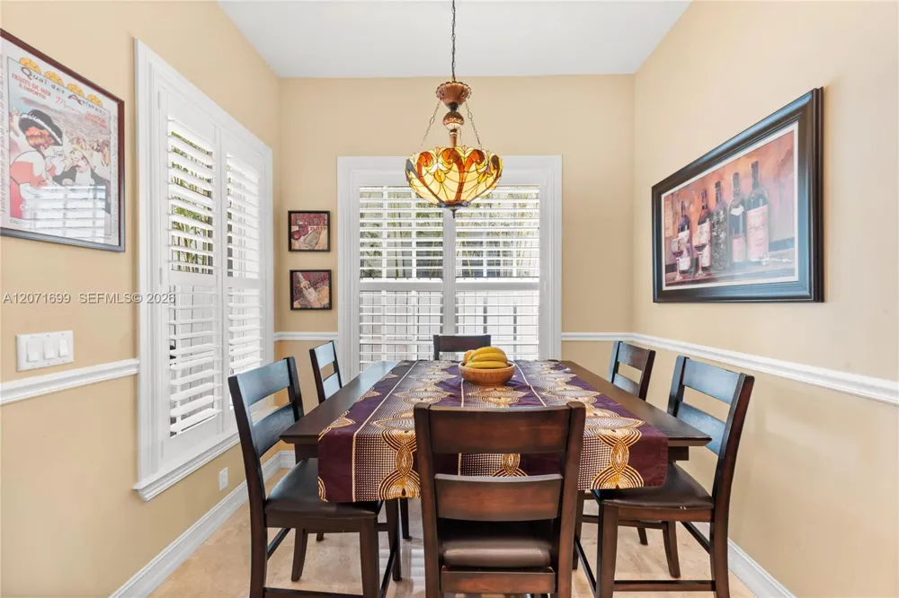 423 SW 16th St Fort Lauderdale, FL 33315