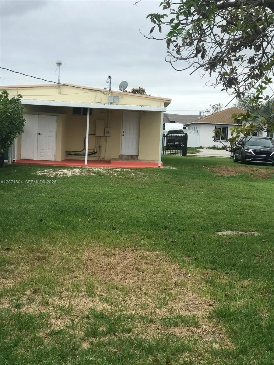 21625 SW 109th Ave Miami, FL 33170