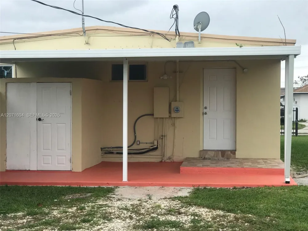 21625 SW 109th Ave Miami, FL 33170