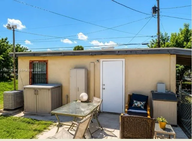 21625 SW 109th Ave Miami, FL 33170