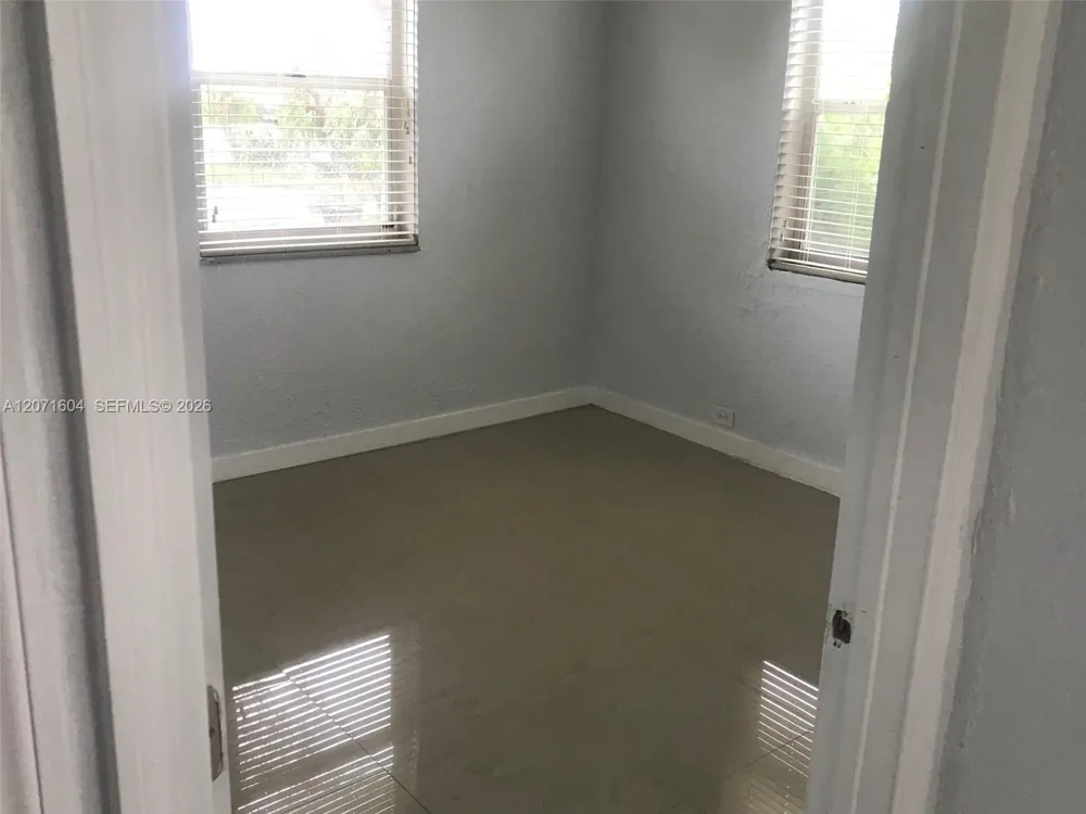 21625 SW 109th Ave Miami, FL 33170