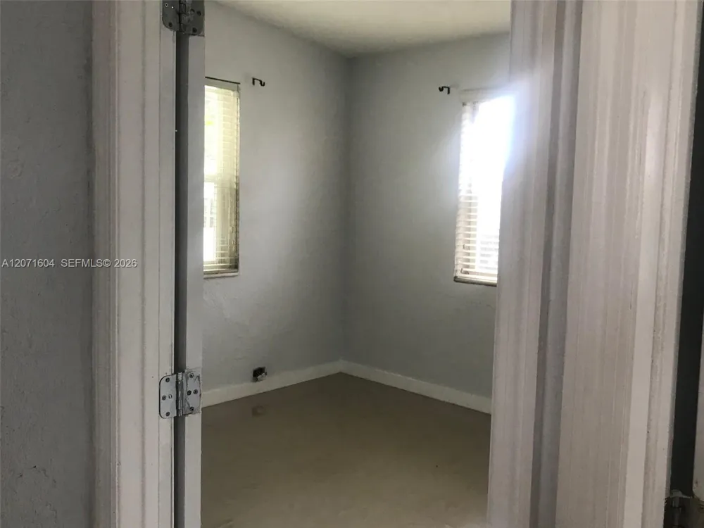 21625 SW 109th Ave Miami, FL 33170