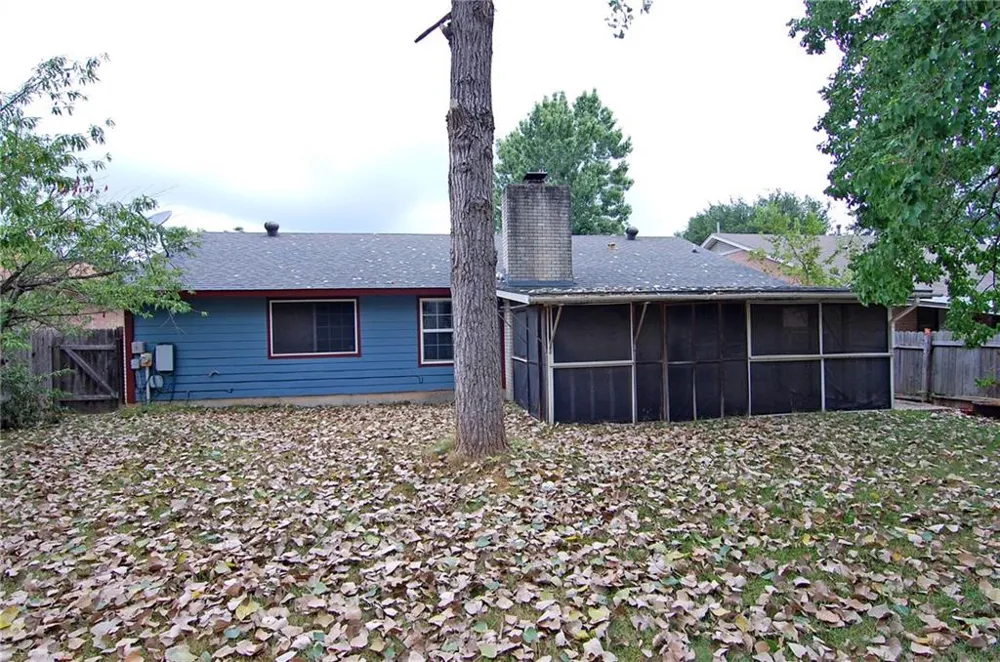 10215 Missel Thrush Drive Austin, TX 78750