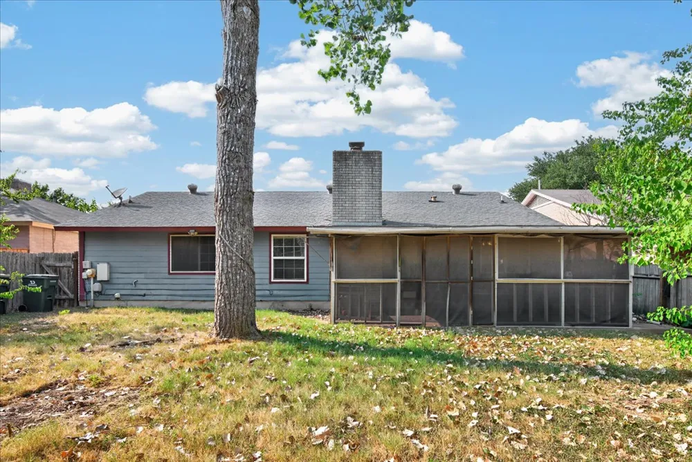 10215 Missel Thrush Drive Austin, TX 78750