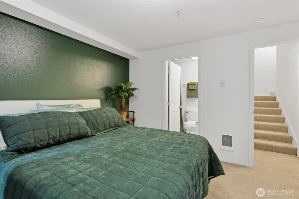 4719 NW Walgren Drive #D-103 Silverdale, WA 98383