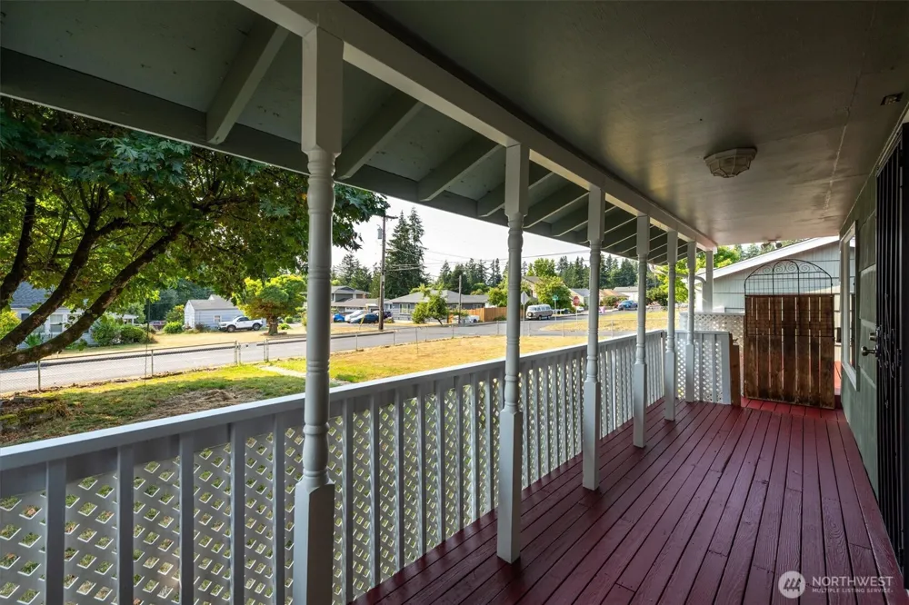 606 16th Avenue Kelso, WA 98626