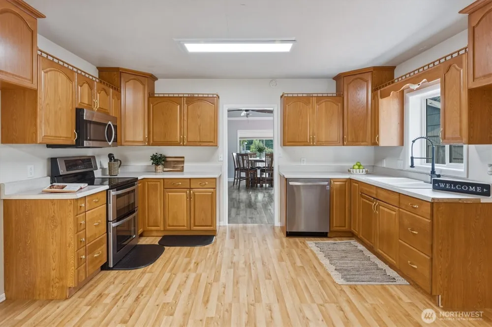 606 16th Avenue Kelso, WA 98626