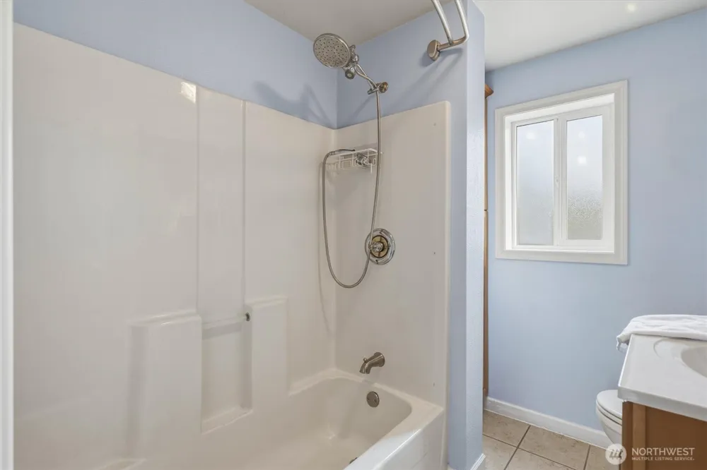 606 16th Avenue Kelso, WA 98626