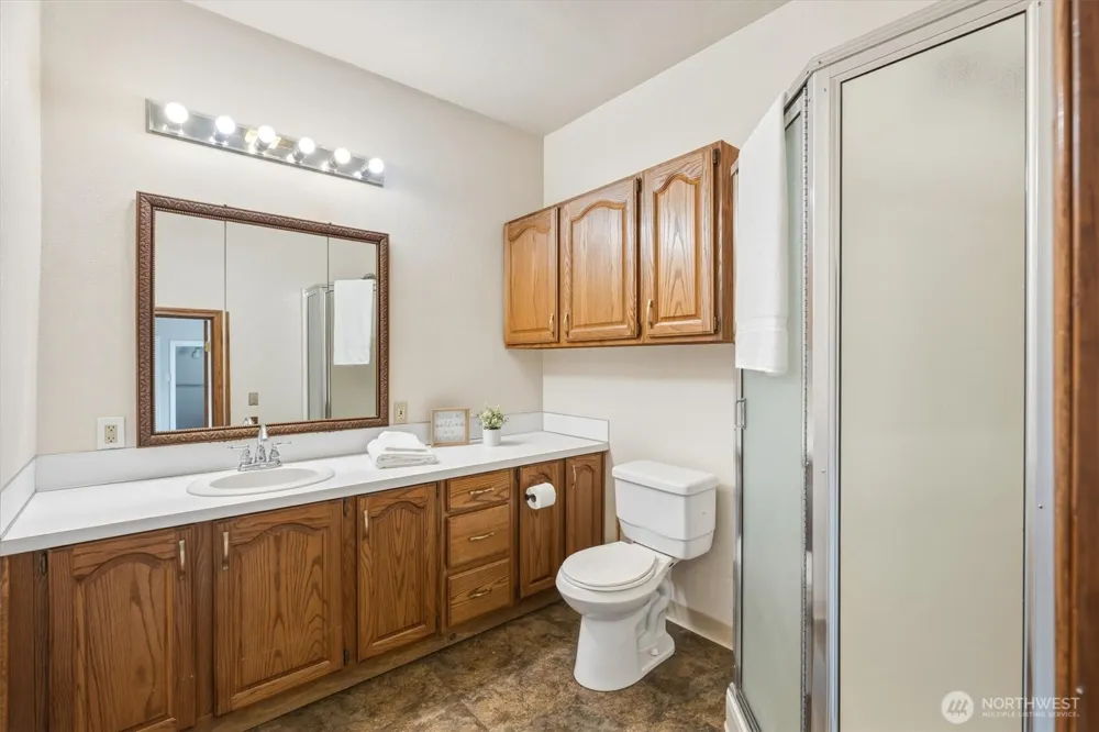 606 16th Avenue Kelso, WA 98626