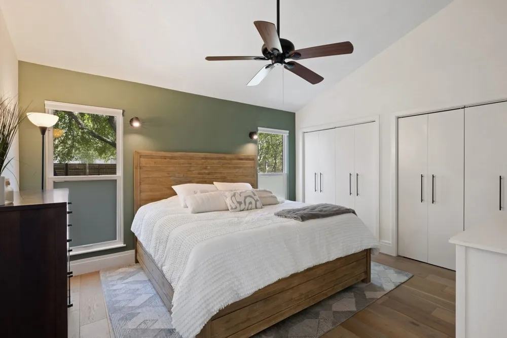 808 Vanguard Street Lakeway, TX 78734