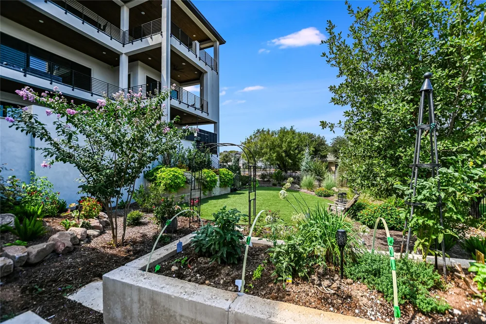 101 Shadow Mtn Horseshoe Bay, TX 78657