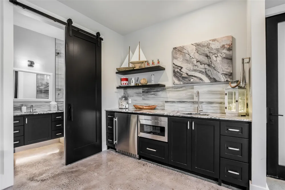 101 Shadow Mtn Horseshoe Bay, TX 78657