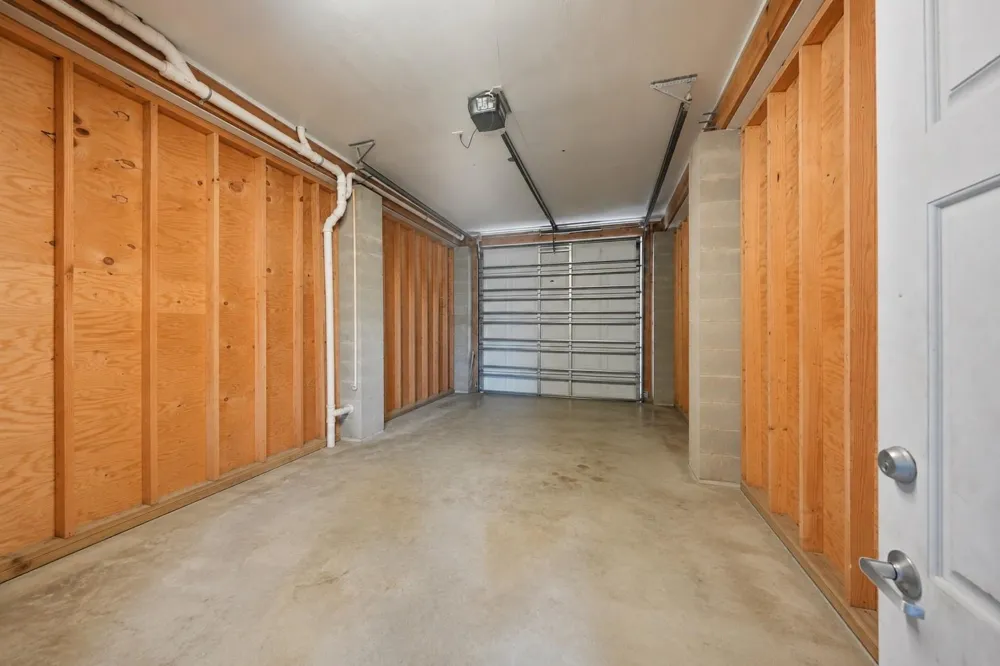 113 Bayou Vista Drive Hitchcock, TX 77563