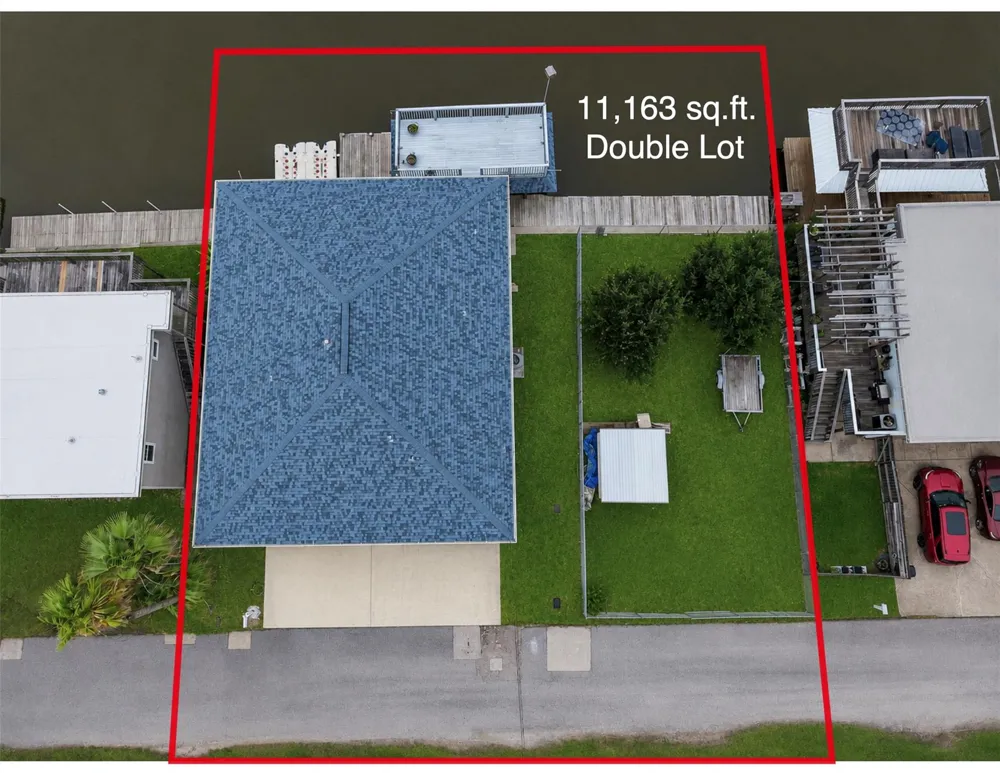 113 Bayou Vista Drive Hitchcock, TX 77563