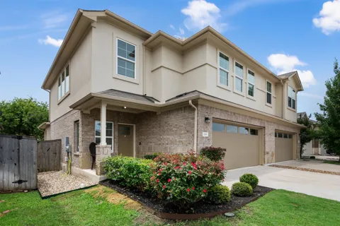1116 La Conterra Boulevard