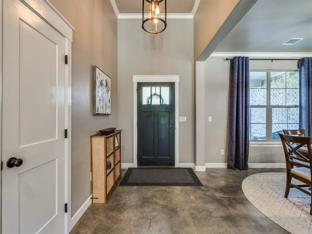 6713 S 119th West Avenue Sapulpa, OK 74066