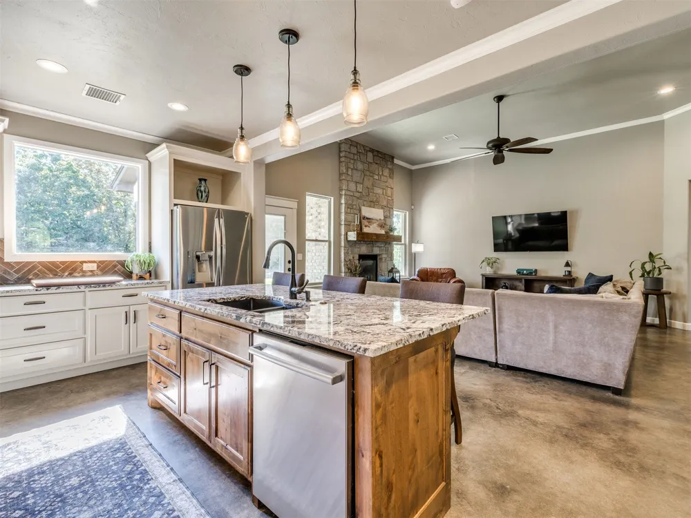6713 S 119th West Avenue Sapulpa, OK 74066