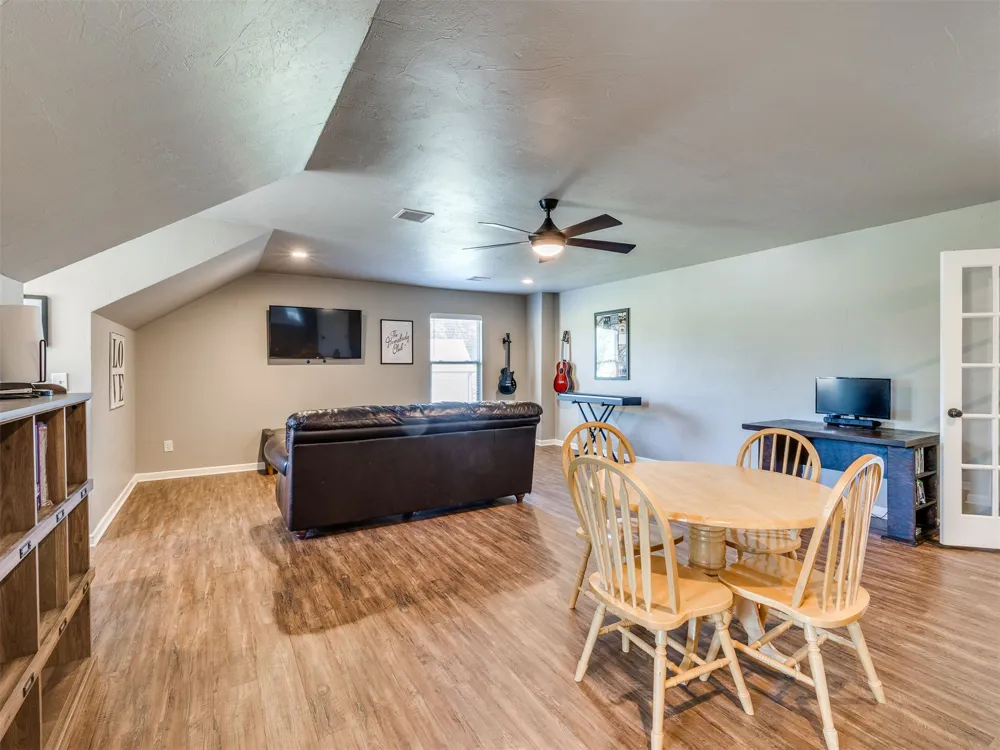 6713 S 119th West Avenue Sapulpa, OK 74066