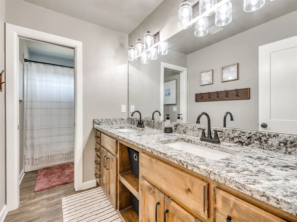 6713 S 119th West Avenue Sapulpa, OK 74066
