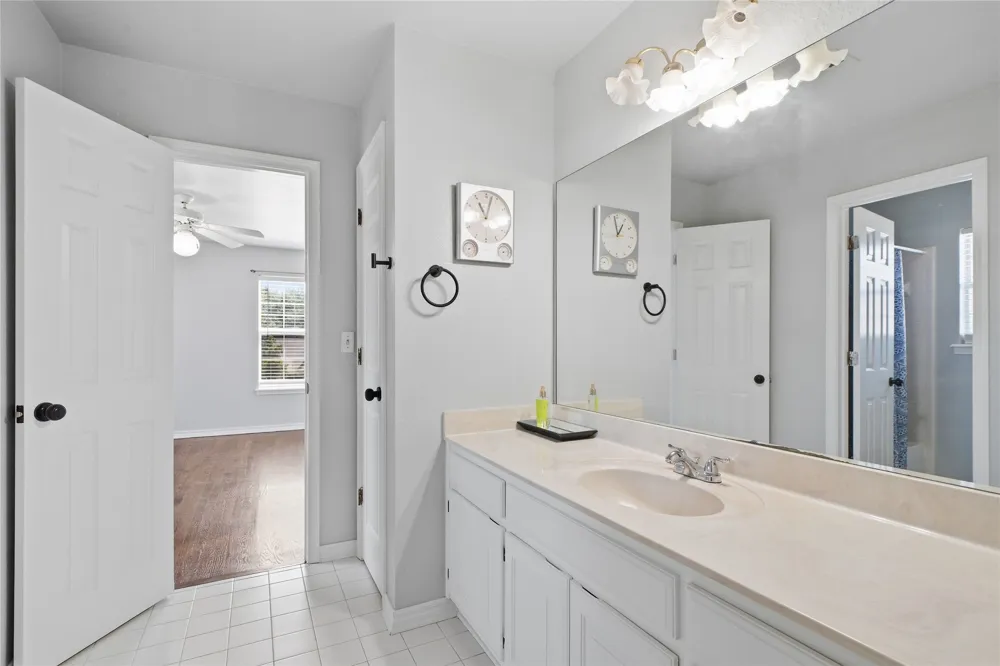 1301 Willow Avenue Broken Arrow, OK 74012