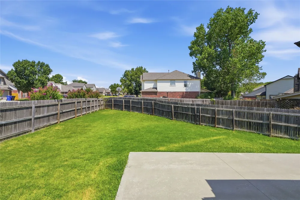 1301 Willow Avenue Broken Arrow, OK 74012