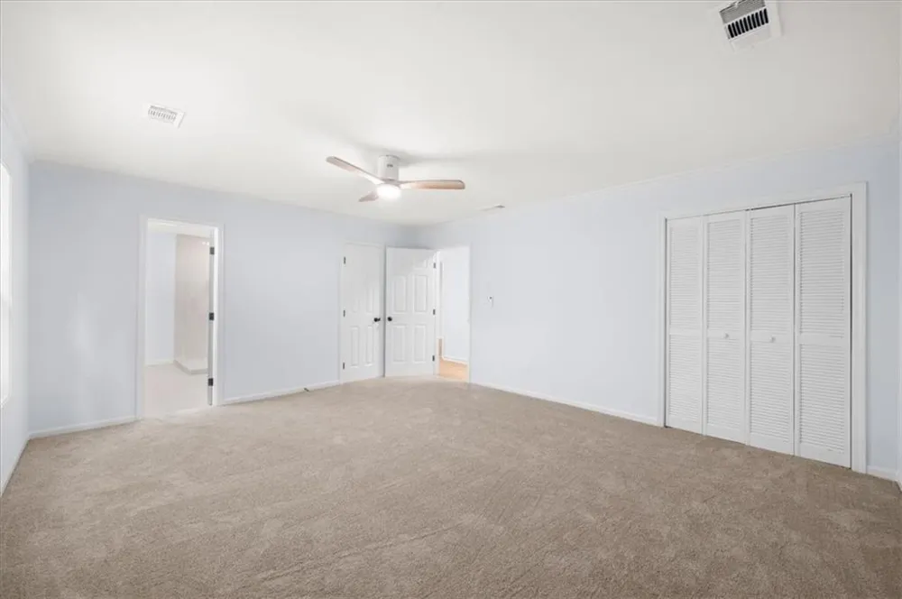 9570 Hillside Drive Roswell, GA 30076