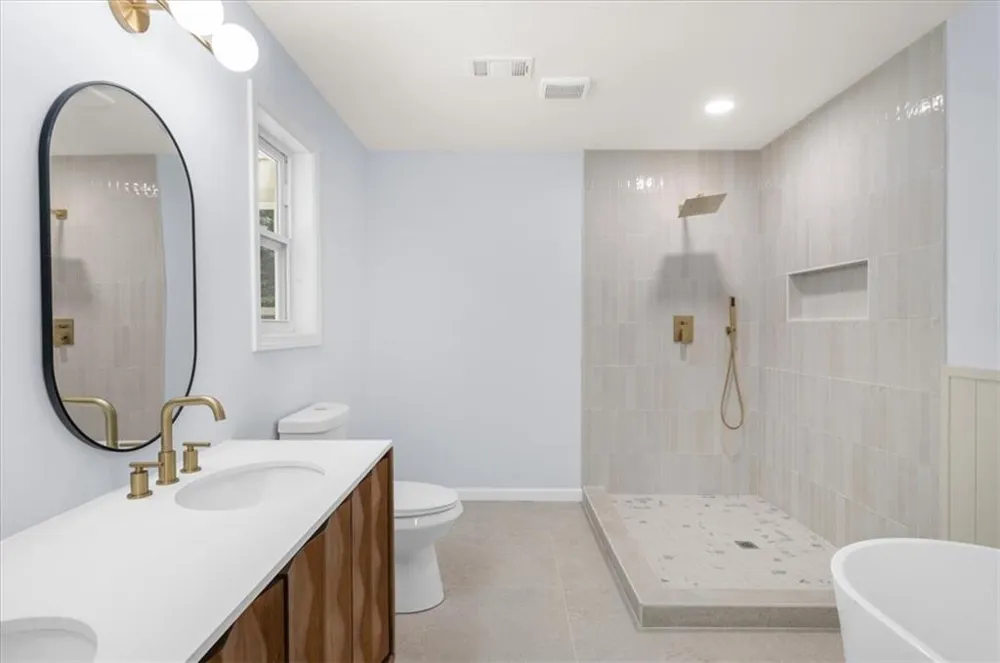 9570 Hillside Drive Roswell, GA 30076