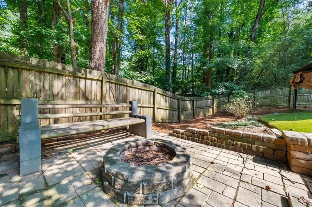 9570 Hillside Drive Roswell, GA 30076