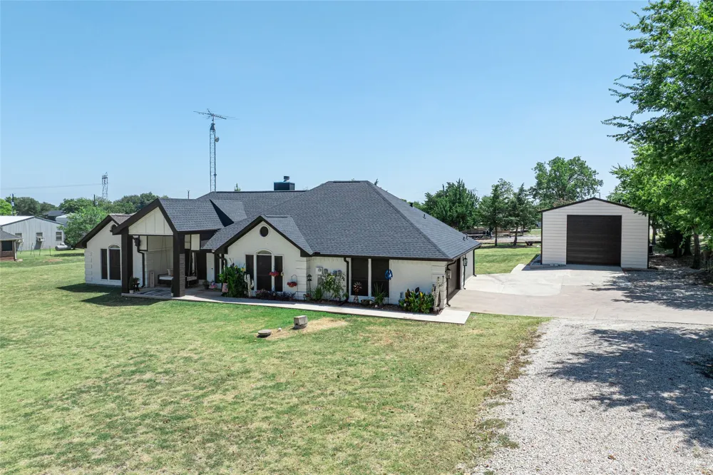 840 Fm 3133 Van Alstyne, TX 75495