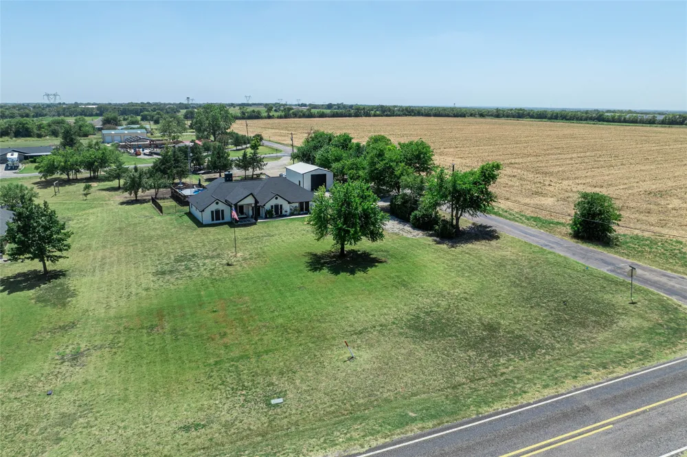 840 Fm 3133 Van Alstyne, TX 75495