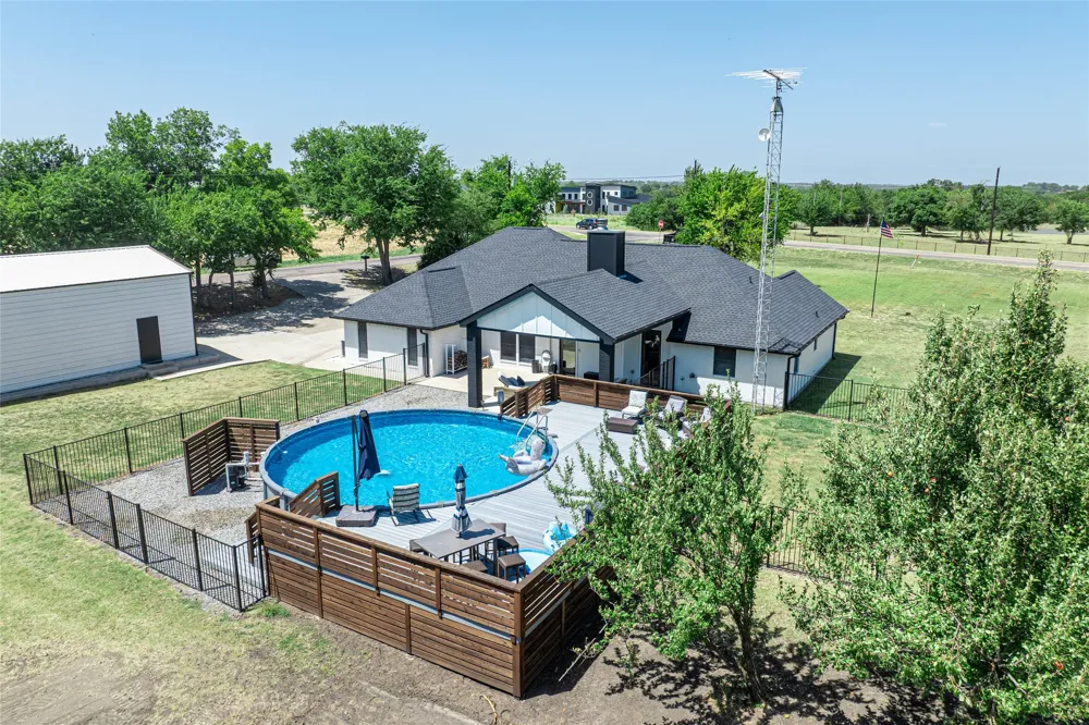 840 Fm 3133 Van Alstyne, TX 75495