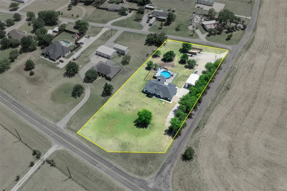 840 Fm 3133 Van Alstyne, TX 75495