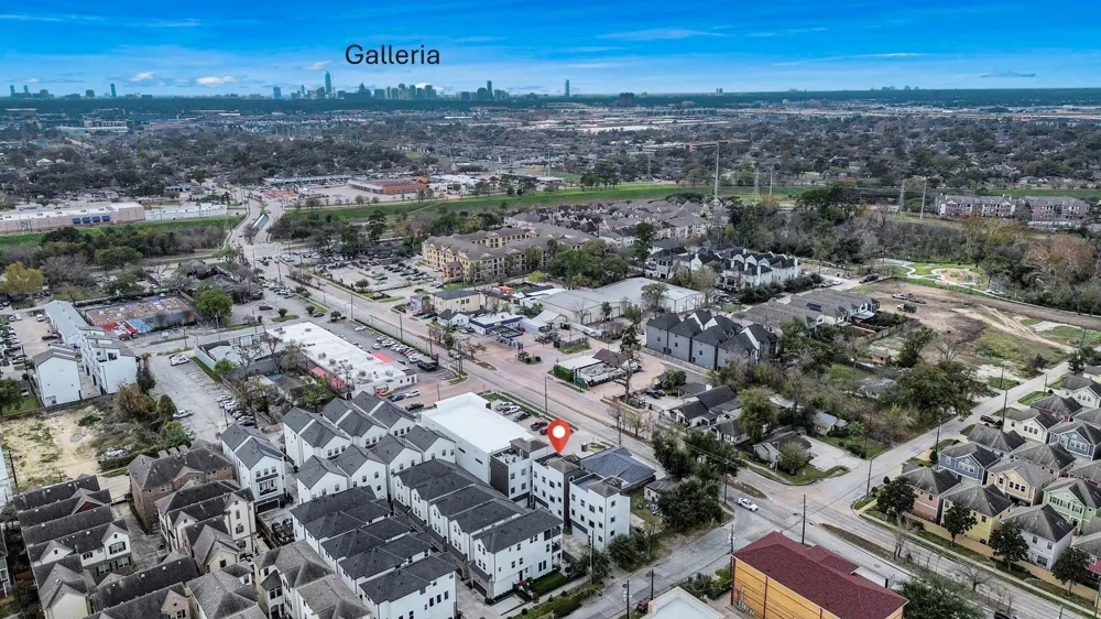 1628 W 24th Street Houston, TX 77008