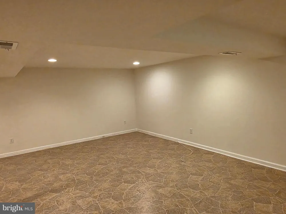4700 RED FOX ROAD Rockville, MD 20852