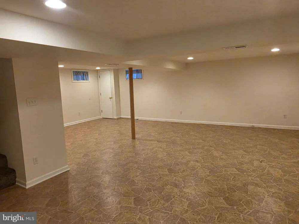 4700 RED FOX ROAD Rockville, MD 20852